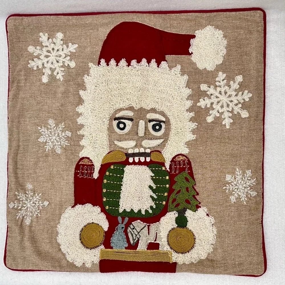 Pottery Barn Nutcracker Crewel Embroidered Pillowcover Christmas Holiday Santa​